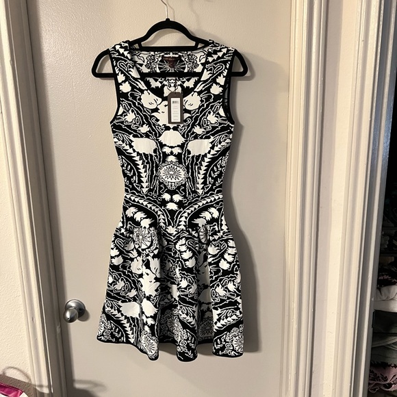 Marchesa Voyage - Dress- NWT - Picture 2 of 3